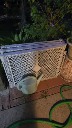 6-Panel Pet Gate & Playpen – $30Used Top Paw 2-in-1 plastic pet gate/playpen. 6 adjustable panels that can be used as a playpen or pet gat