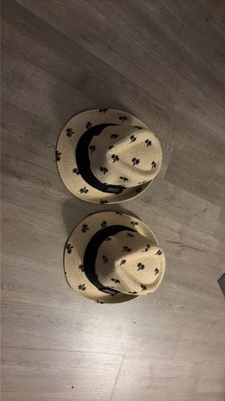 Straw Bucket Hats with Palm Tree Print – Set of 2