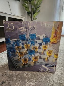 25 Piece Set Checker Shot Set