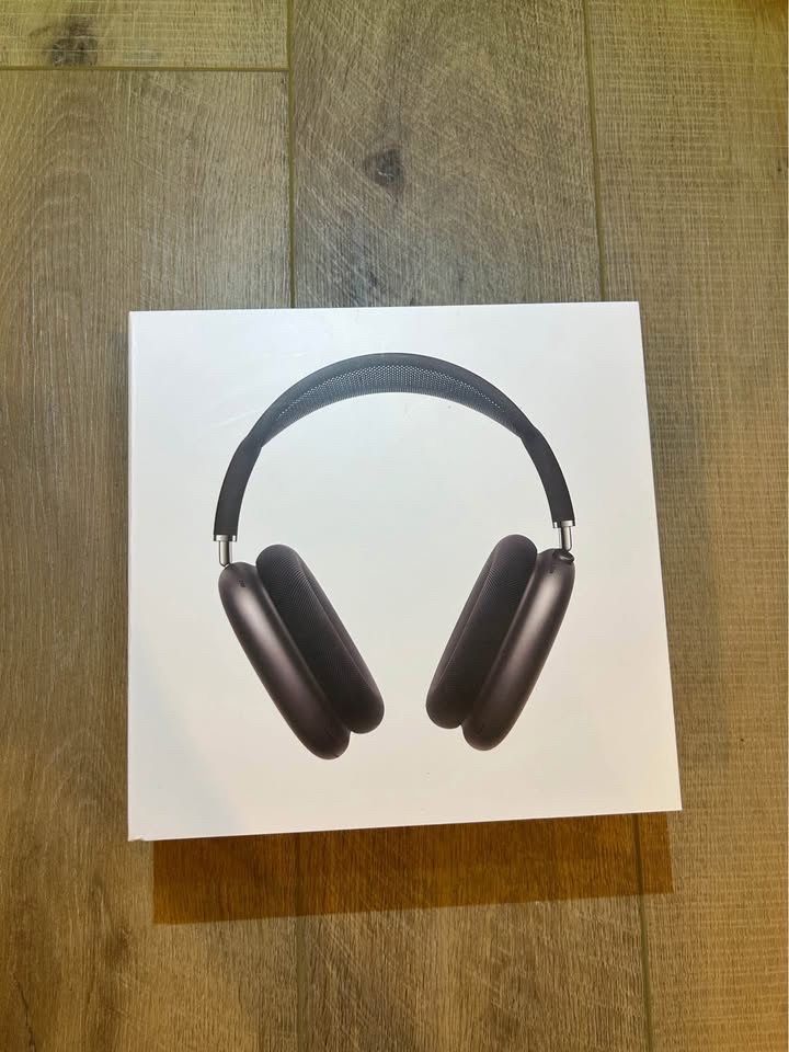 AirPod Maxes