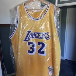 Magic Johnson #32 Lakers Jersey 
