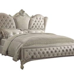 Acme Versailles Bedroom Set 7 Piece Ivory Velvet
