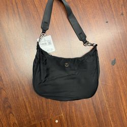 Lululemon cross body $35 side bag