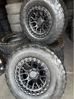 Vendo set de Rines Nuevos 17x9 de ancho de 6-139.7 lugs con llantas 285/70/R17 Bfgoodrich ☎️🚀🚀