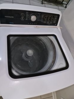 Frigidaire washer and dryer
