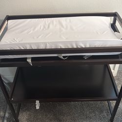 Baby Changing Tabel