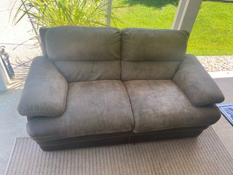 Sofa Free