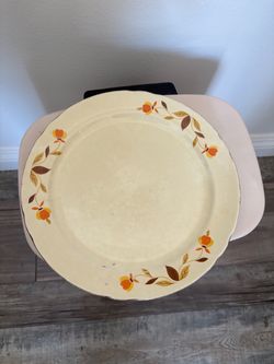 Plates Superior Hall Autumn leaf