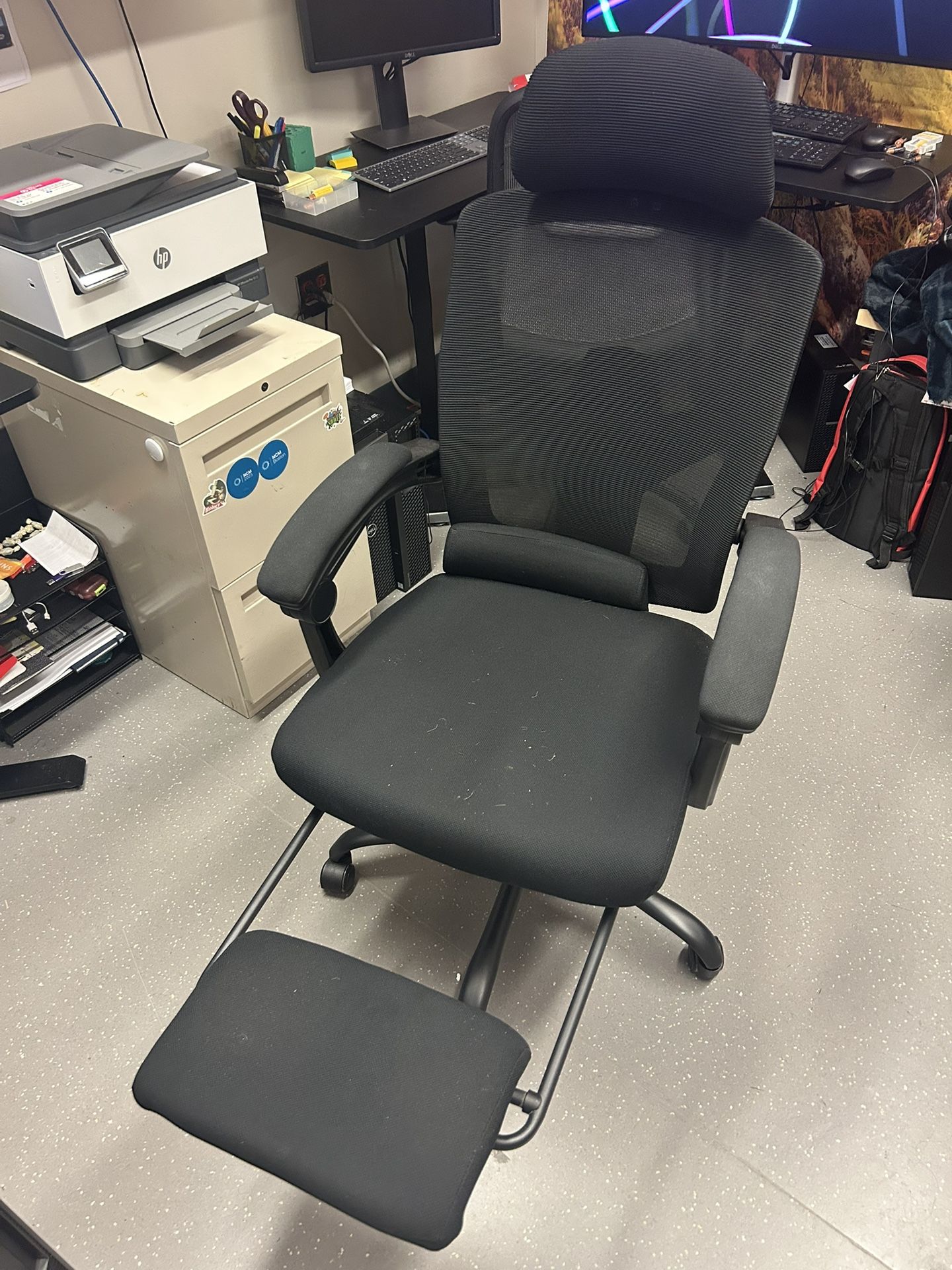 Black Reclining Office Chair With Footrest