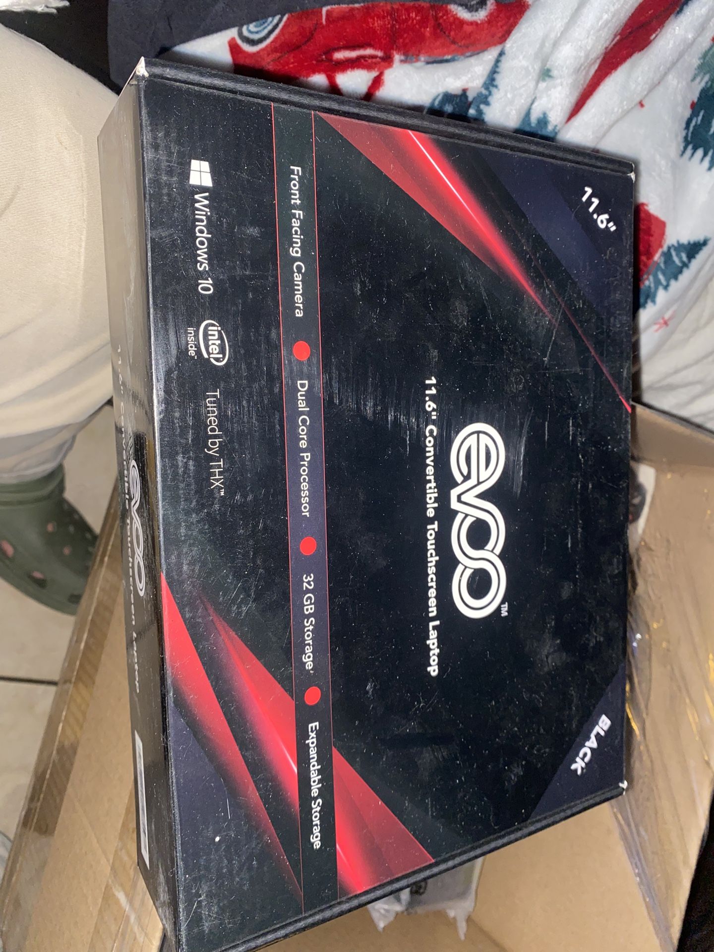 Evoo 11.6" Convertible Touchscreen Laptop Windows