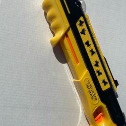 Bug-A-Salt 2.5 insect eradication gun. 