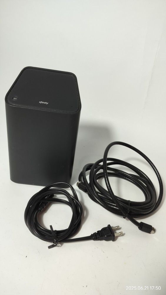 XFINITY Comcast XB6-T WiFi Router.
It works.