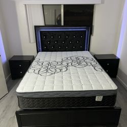 Queen Bed  / Mattress Included / Platform Bed W/ Built-In LED Lights   Color: Black.     🔥  Cama Queen Size / Colchon Incluido.  Cama Con Luz Led