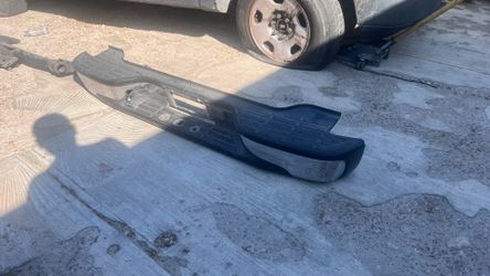 Chevy Tahoe 2000-05 trailer hitch receiver and bumper