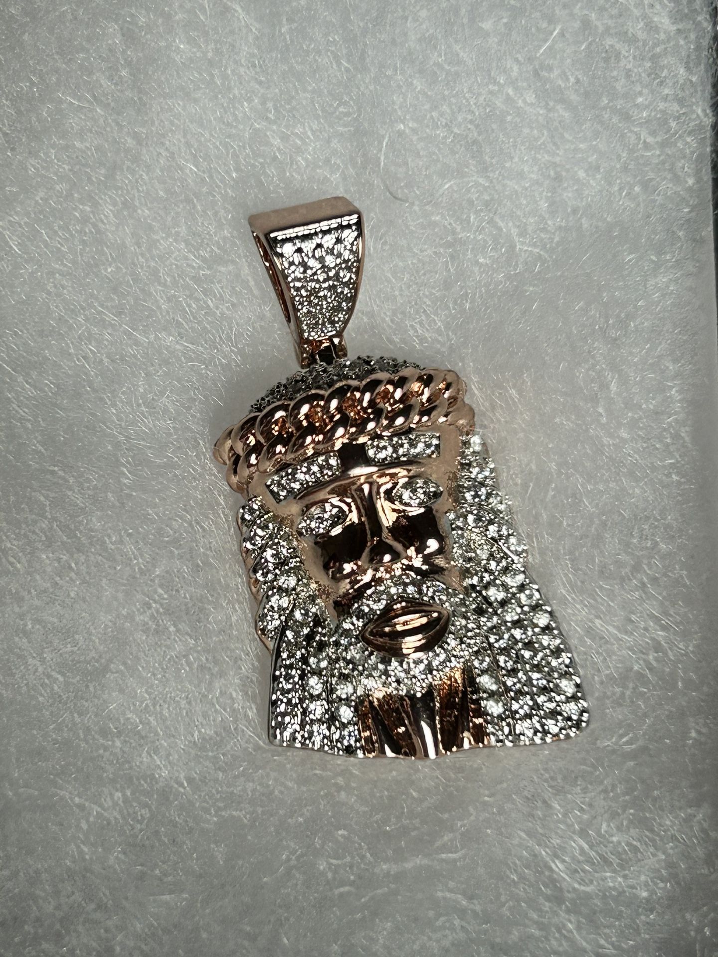 ROSE GOLD AND DIAMOND JESUS PEICE! 