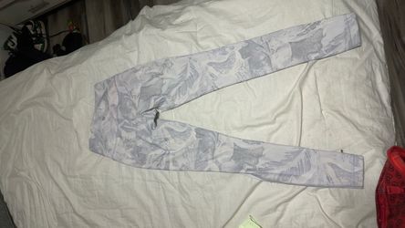 lulu lemon size 4 en buenas condiciones