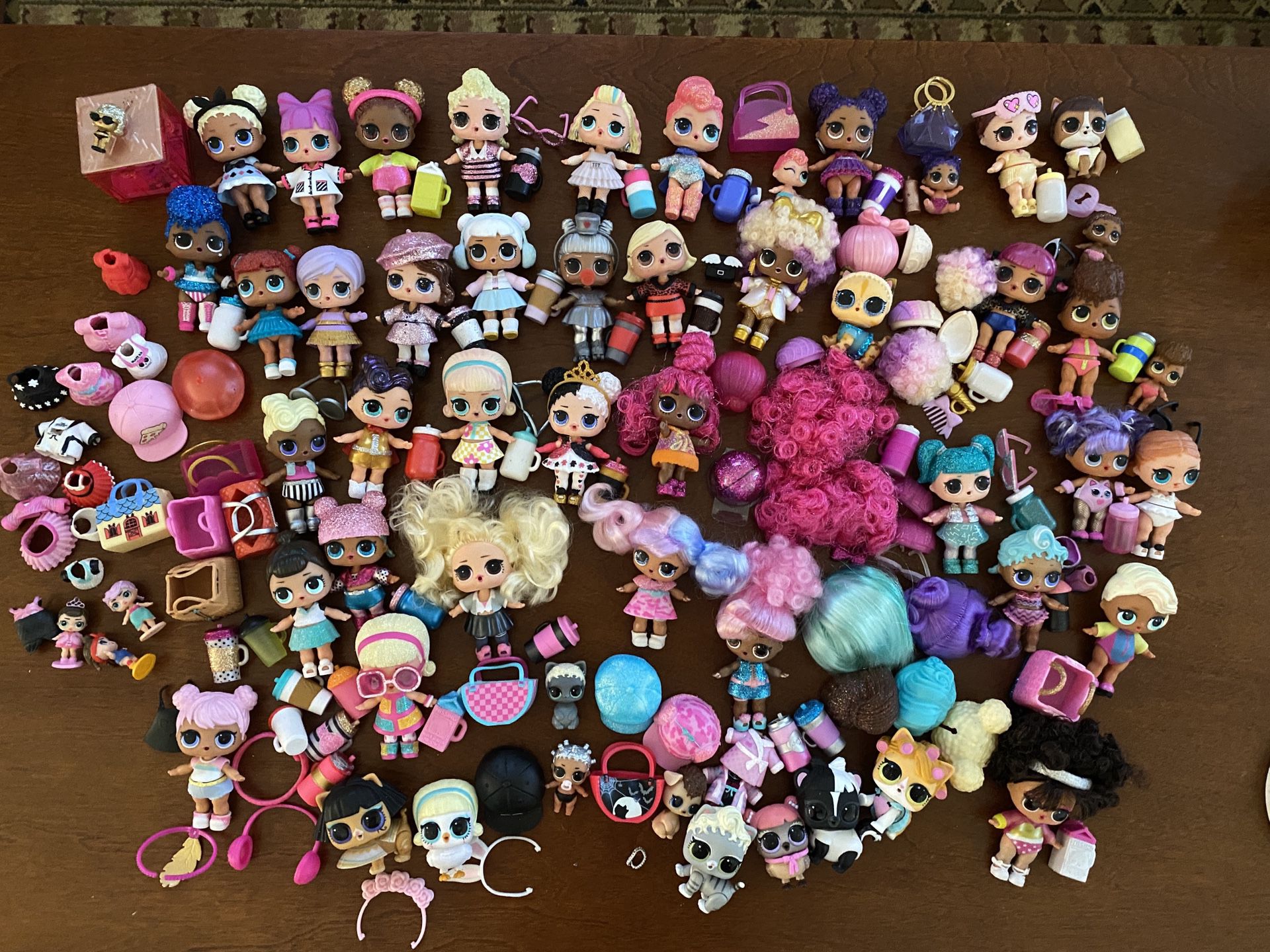 Lol dolls lot of over 50 dolls/pets/lil’s