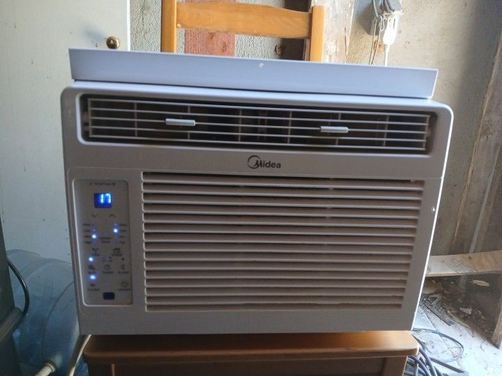 MIDEA WINDOW AC $90