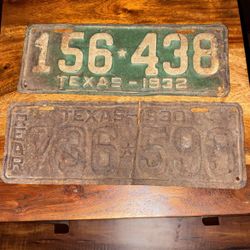 Old Texas Wall Hanger Art License Plates From 1930 And 1932