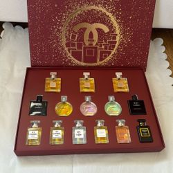 Women Perfume Gift Set Amazing, Retail Price $350