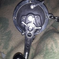 DAIWA SEALINE 9/0 REEL NICE