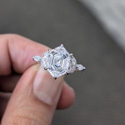 3.62Ctw Hexagon Diamond Ring 14KW 