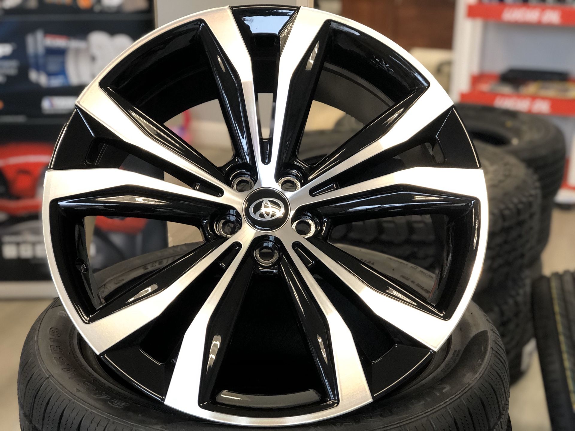 FIT TOYOTA COROLLA 20*8.5 5x100