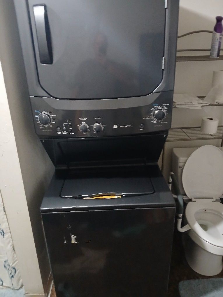Whirlpool Washer And Dryer Stackable New