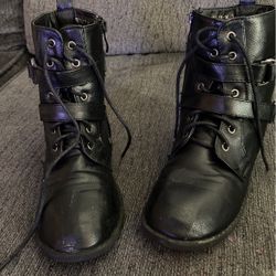 Girl Boots Size 3 