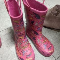 Girls Rainboot Size 10 And 11 & Girls Ankle Boots Size 1