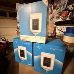 RING SPOT LIGHT CAMERA PLUS 
