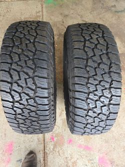 2 tires 235/70R16