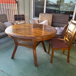 Dinning table & 4 chairs