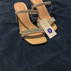 New Heels Size 6 In Women’s 