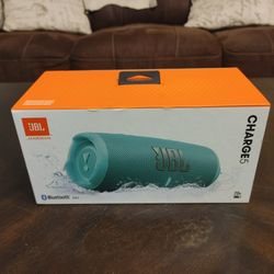 Jbl charge 5 bluetooth speaker ، teal . new 