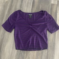 HOT TOPIC: Purple Ribbed Striped Top