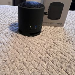 Sony - XB100 Compact Bluetooth Speaker - Black