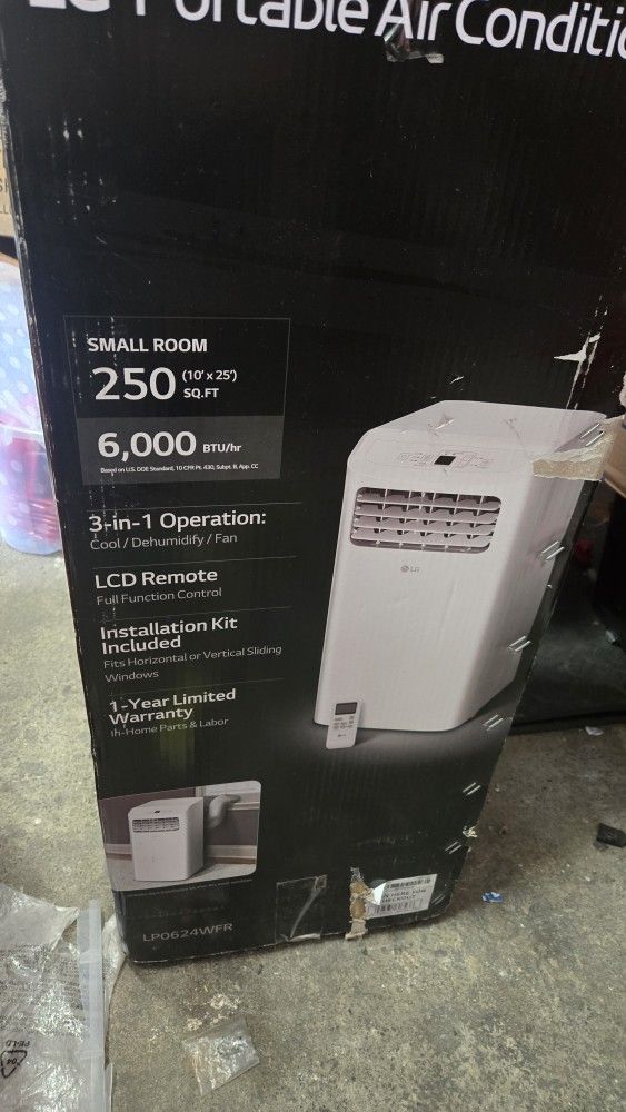 LG
6,000 BTU (8,765 BTU ASHRAE) 115-Volt Portable Air Conditioner Cools 250 Sq. Ft. with Dehumidifier and LCD Remote