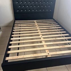 Cama. Queen Size Nueva En Caja Incluye Colchon