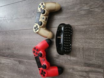 PS4 Controllers and Keyboard