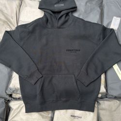 Essential Hoodie Black XS-XL