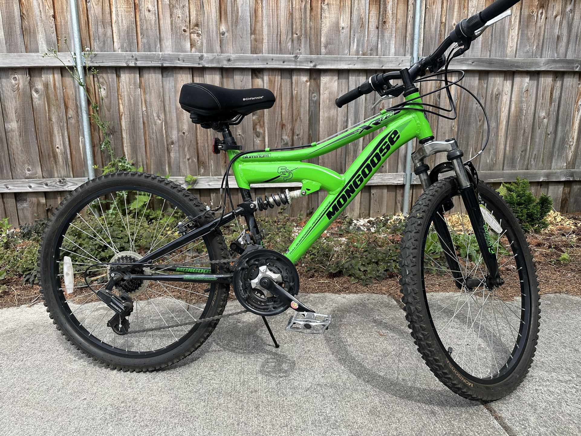 mongoose xr 75 mountain bike
