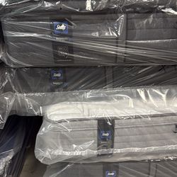 King Mattress Clearance Sealy brand SAVE $