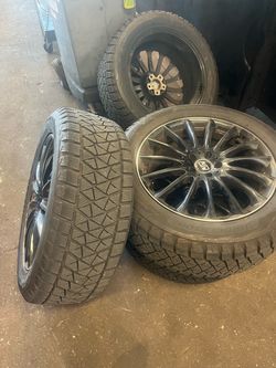 4 mounted tires size 21