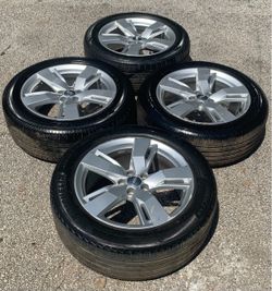 19" OEM Audi Q5 Wheels  5x112 Bolt pattern