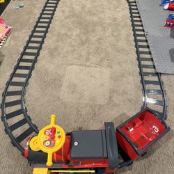 STEAM TRAIN 6-VOLT BATTERY RIDE-ON VEHICLE