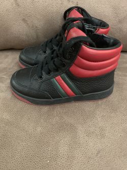 Boys GUCCI sneakers
