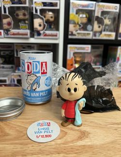 EXCLUSIVE LIMITED EDITION Linus Van Pelt Funko Soda Peanuts Charlie Brown Comics
