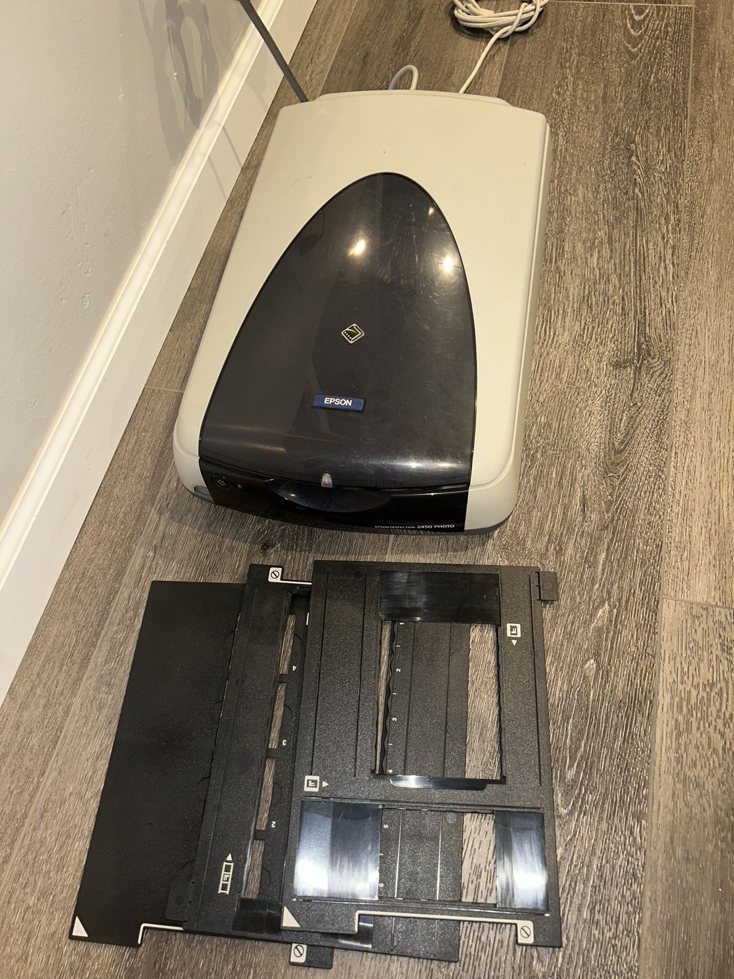 Epson Perfection 2450 Photo Flatbed Scanner G860A Flat Pictures, Paper or Film
