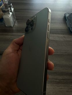iPhone 16 Pro Max 256 gb UNLOCKED